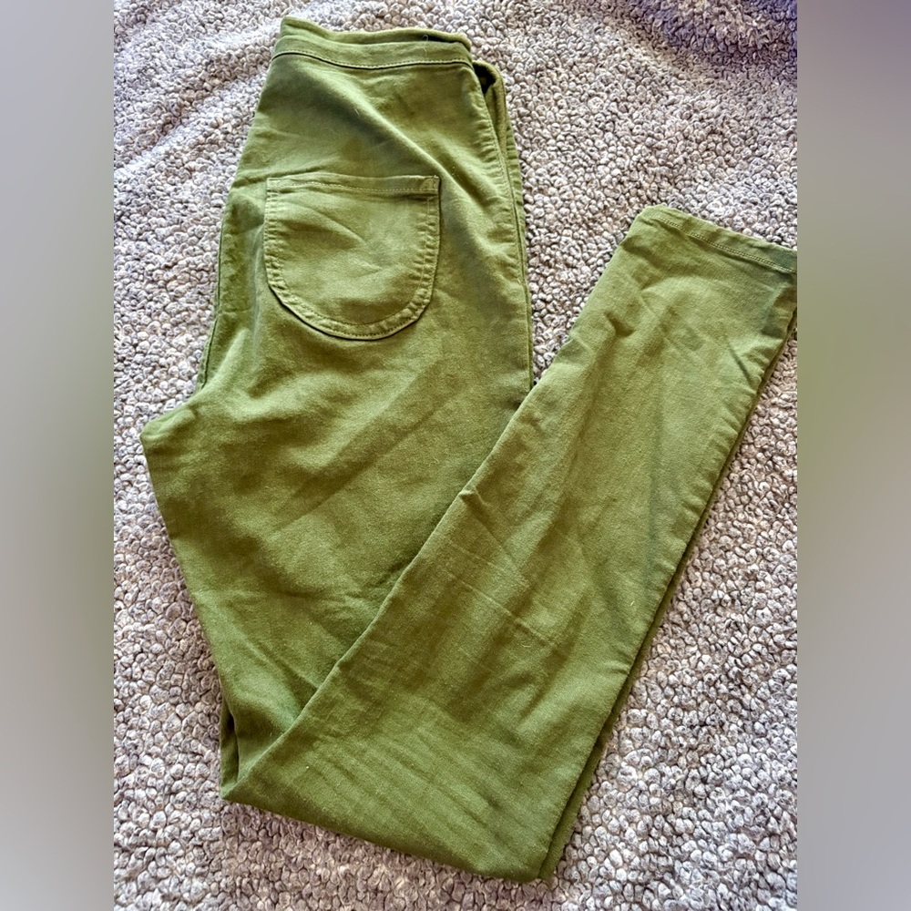 Aphrodite Olive Green Skinny Pants with Stretch. Size 9.